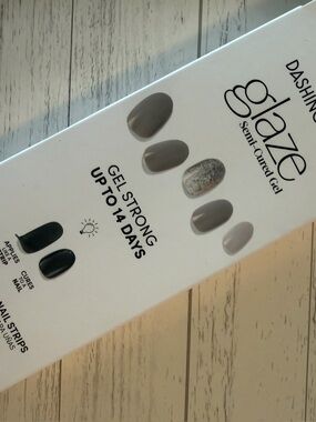 Dashing Diva Glaze Semi-Cured Gel Nail Strips - GAM42 Tangled Pewter